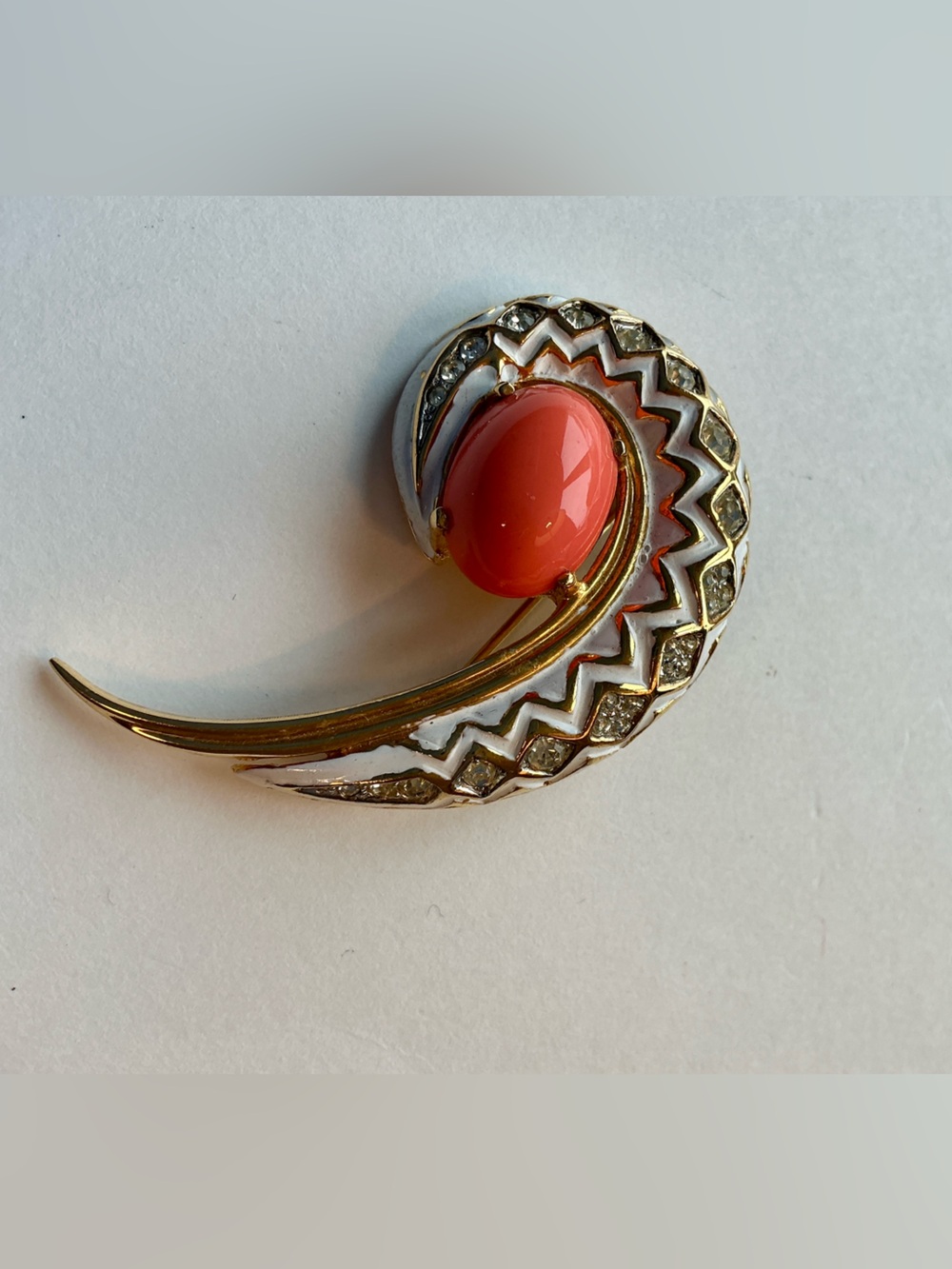 VTG JOMAZ Joseph Mazer Coral Cabochon Rhinestone Enamel Swirl Brooch Pin MCM